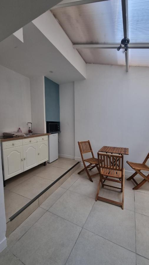 Appartement Calme Centre Ville A 80M Des Halles Narbonne Eksteriør bilde
