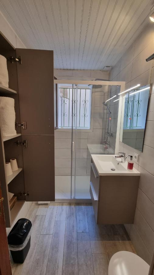 Appartement Calme Centre Ville A 80M Des Halles Narbonne Eksteriør bilde