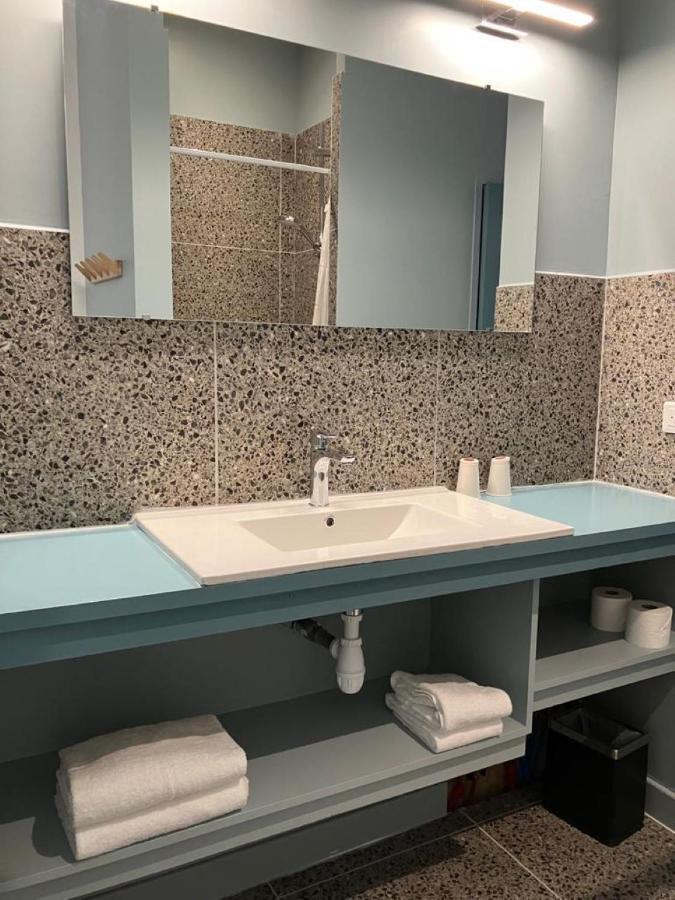 Appartement Calme Centre Ville A 80M Des Halles Narbonne Eksteriør bilde